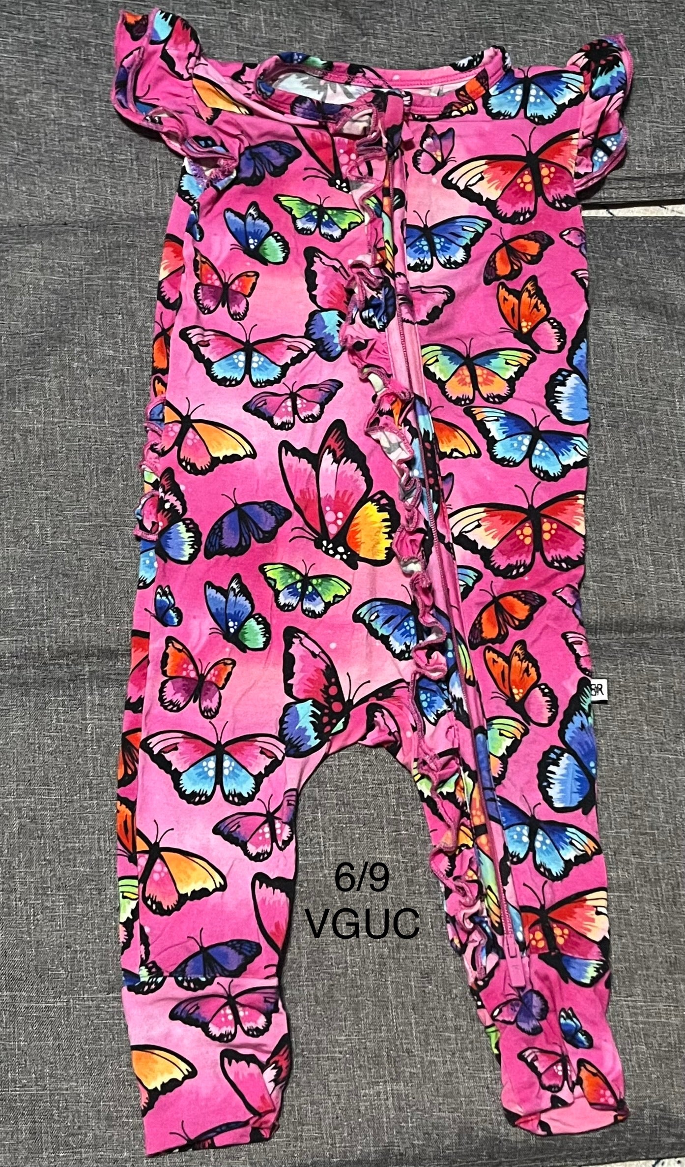 6/9 butterflies ruffle bamboo romper EUC
