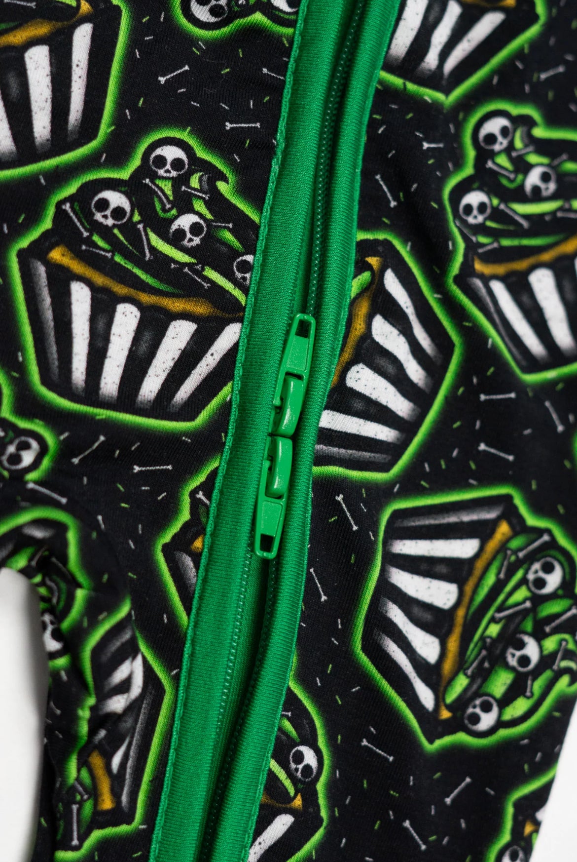 Rad Little Rebels- Deadly Sweet Cupcakes Convertible Zippy