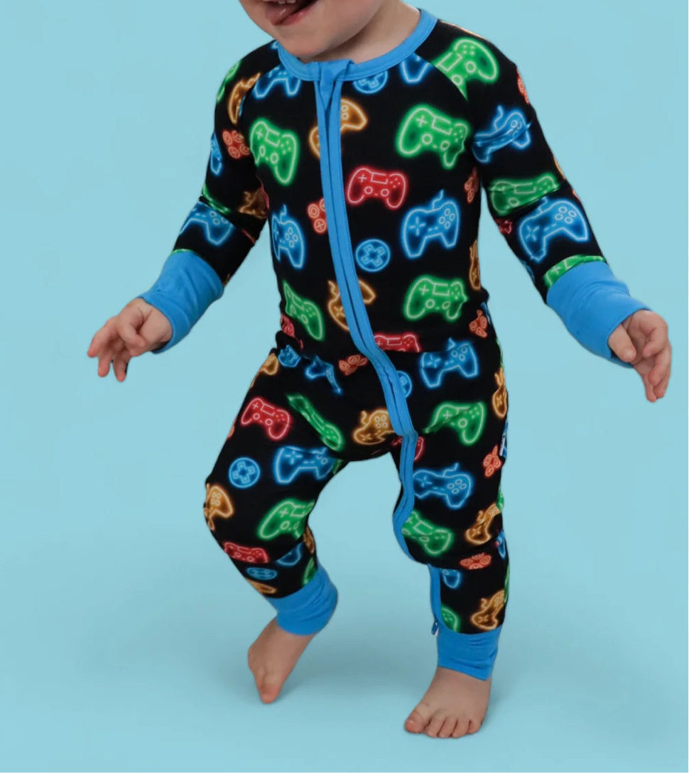 Dream Big Little Co-Gamer Glow Bamboo Convertible Zippy